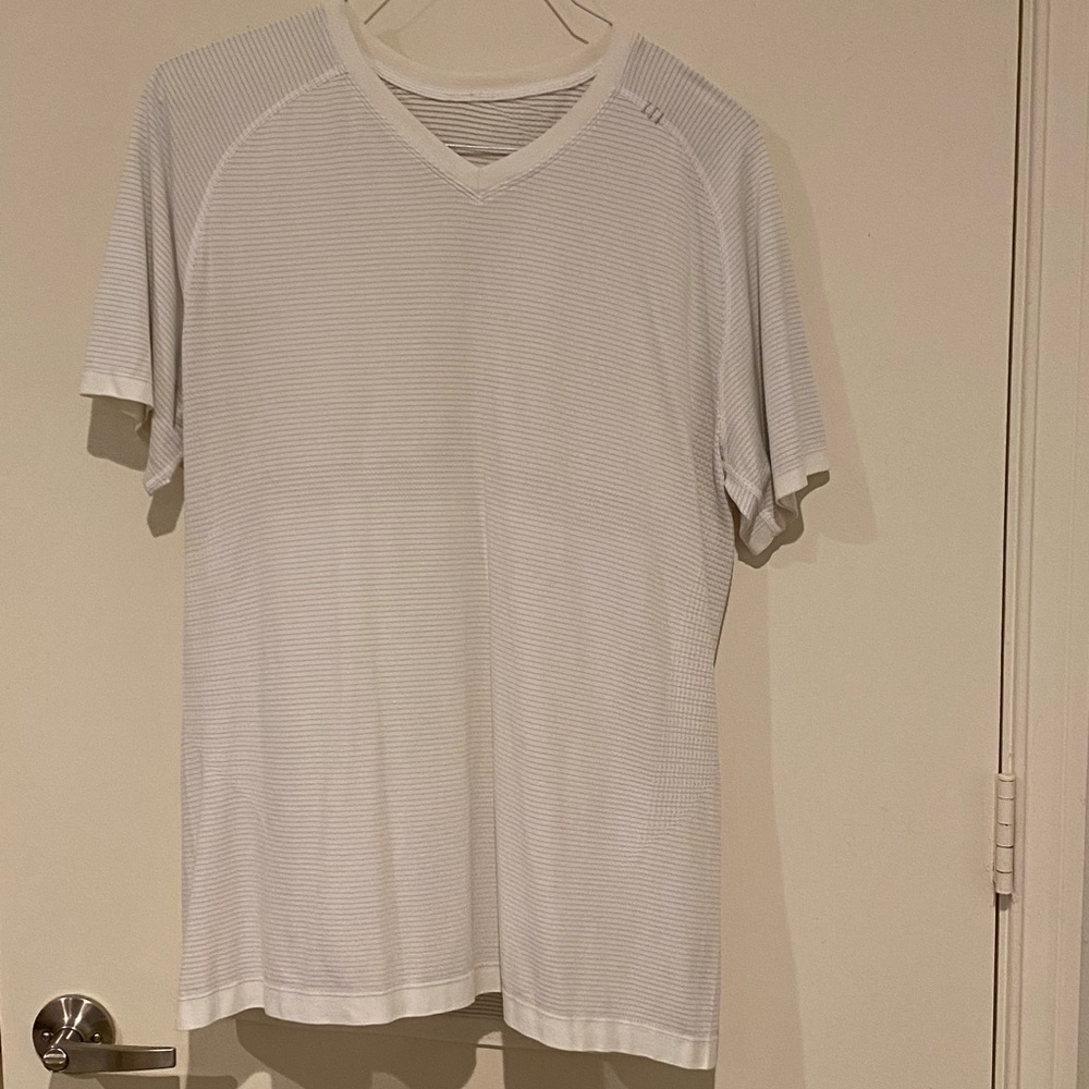 Lululemon Vneck Short Sleeve